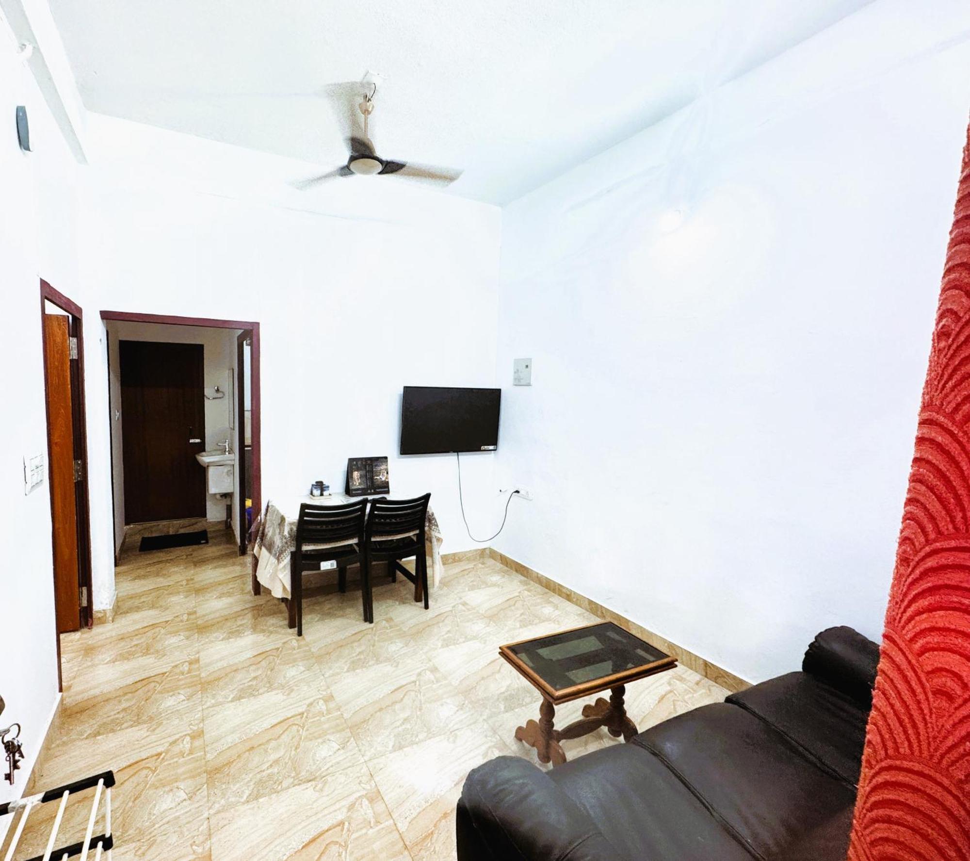 Vcs Apartments Parassinikadavu Parassinikkadavu Kültér fotó